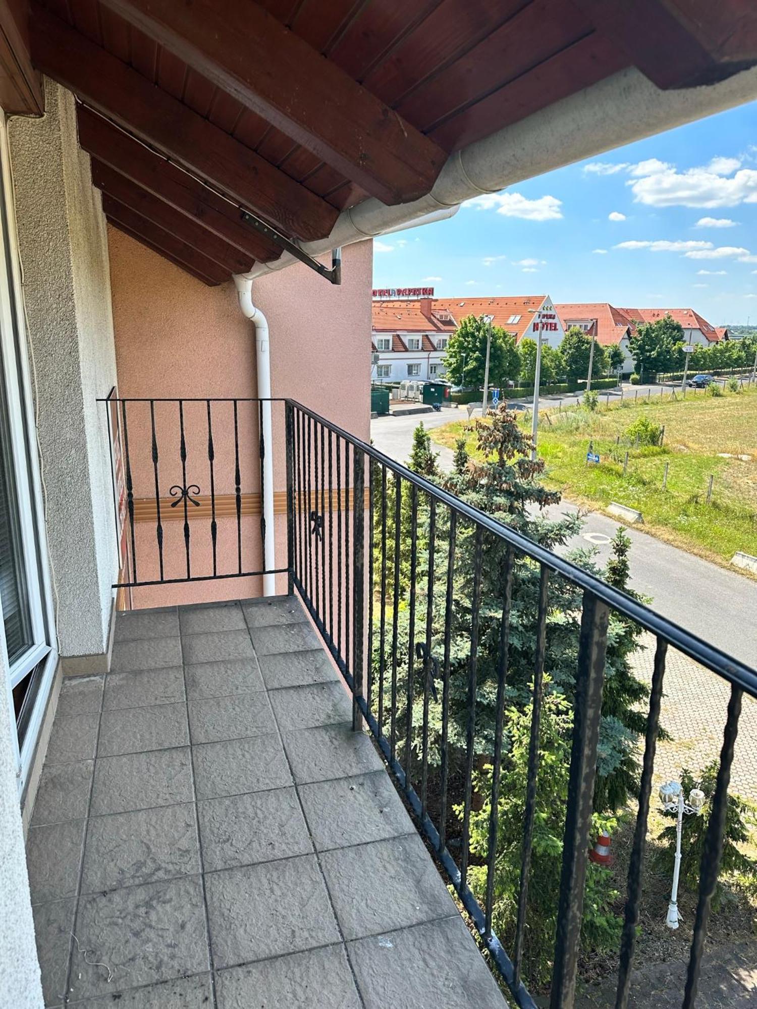 Velvet Motel Hegyeshalom Zewnętrze zdjęcie